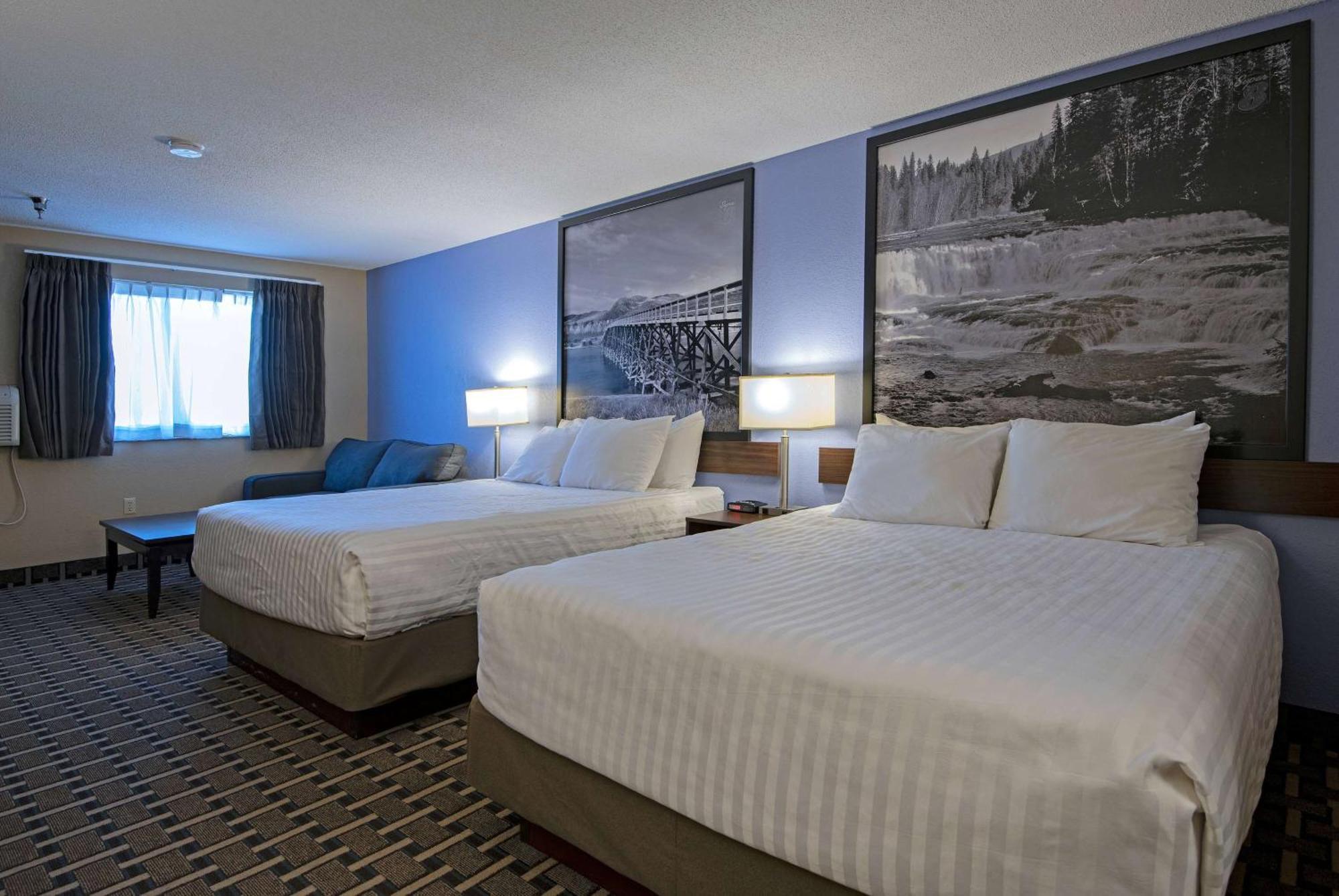 Отель Super 8 By Wyndham Kamloops On The Hill Экстерьер фото